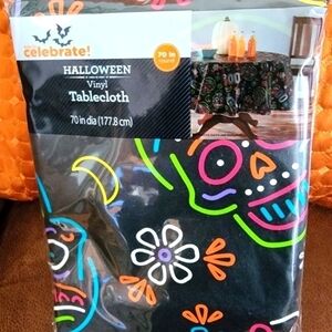 Celebrate! Halloween Vinyl Tablecloth Sugar Skulls (70 In Round)Day of t…